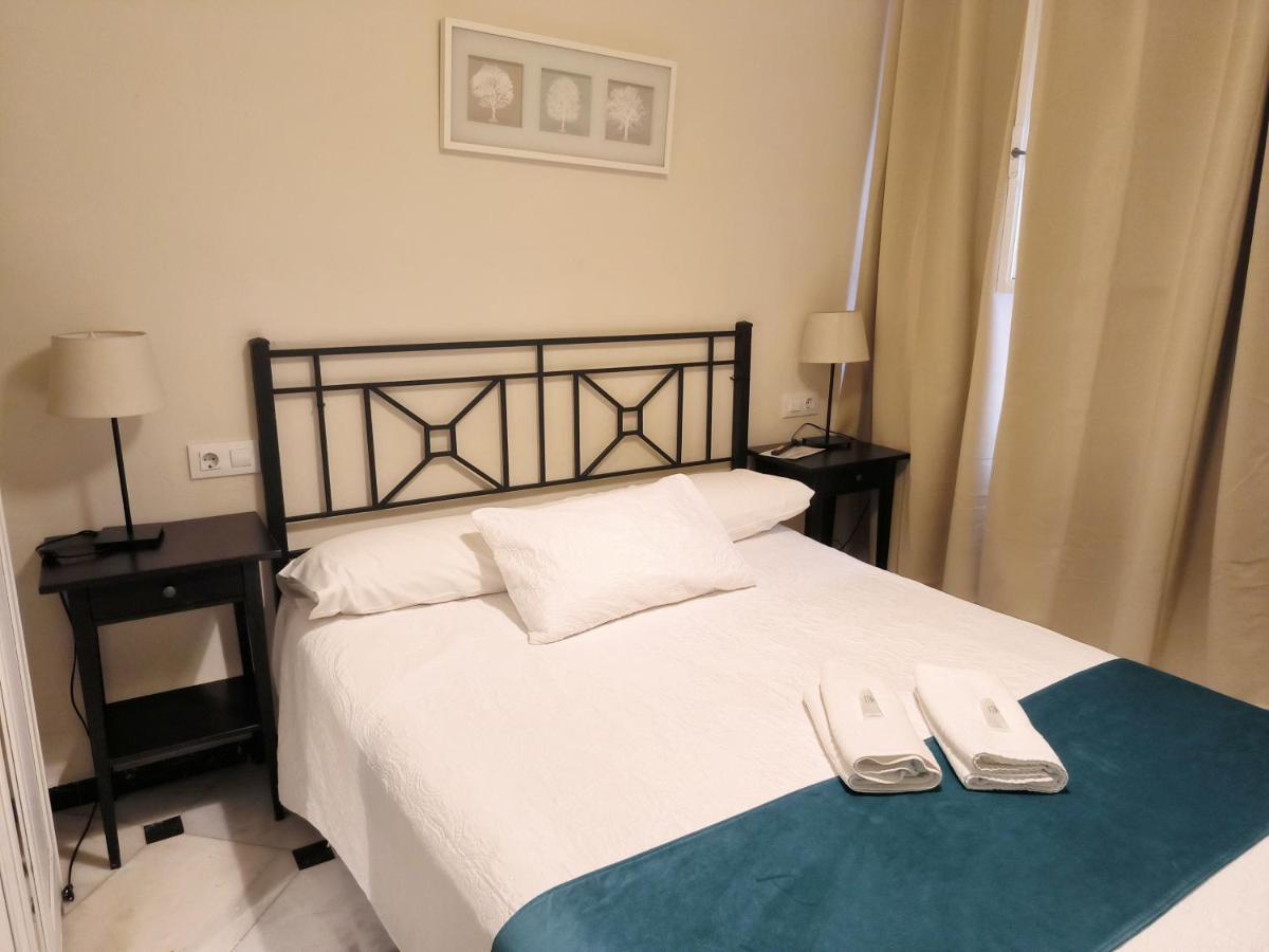 Pension Perez Montilla Sevilla Exterior foto